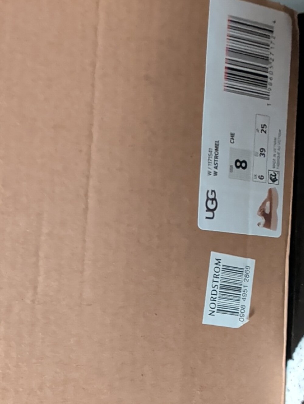 UGG Astromel Chestnut Platform Sneakers Size 8 Like New/Box MSRP $160 - Picture 13 of 13